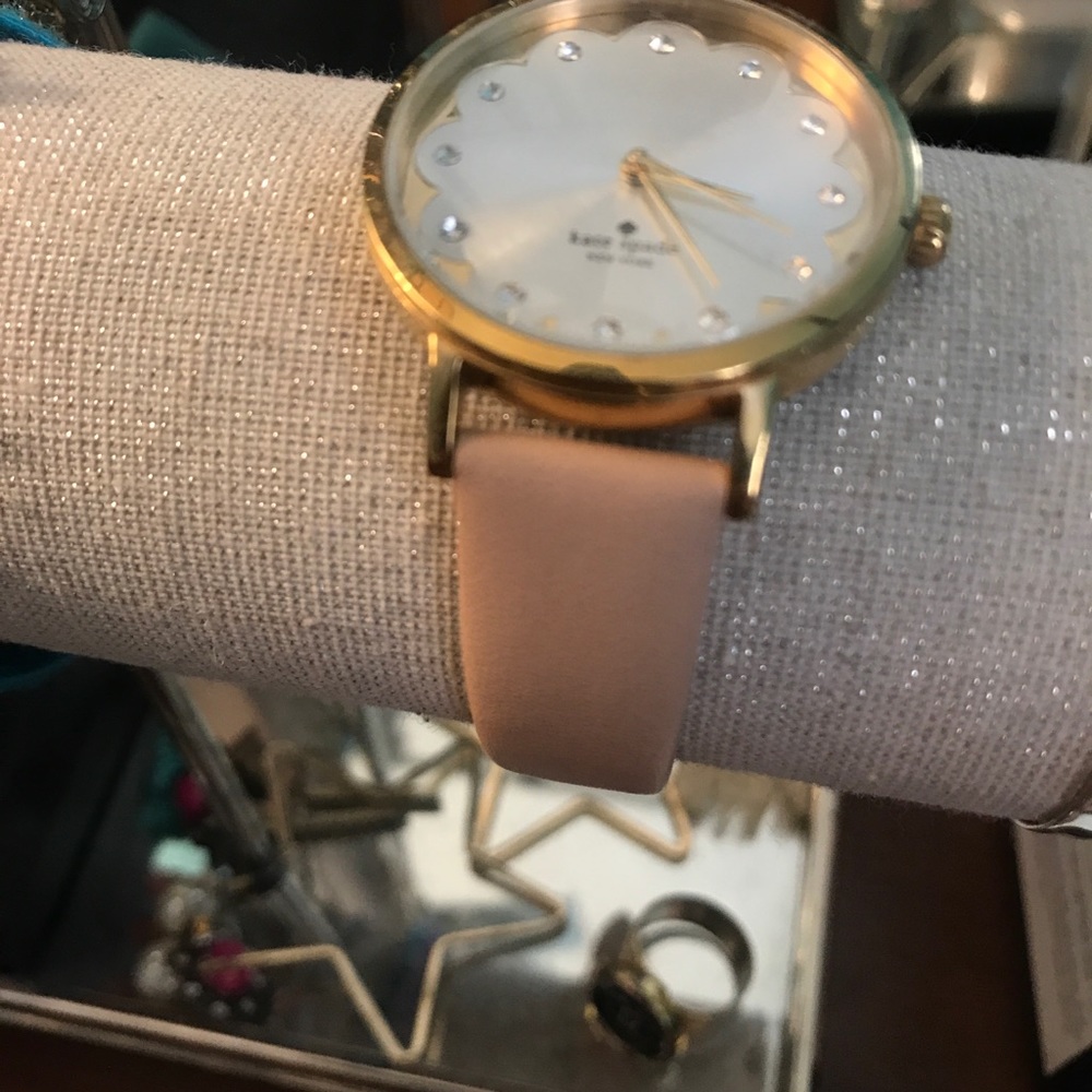 Kate Spade watch - Picture 2 of 5